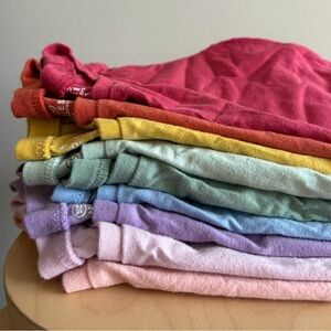 🌈 3T rainbow T-shirt bundle 🌈